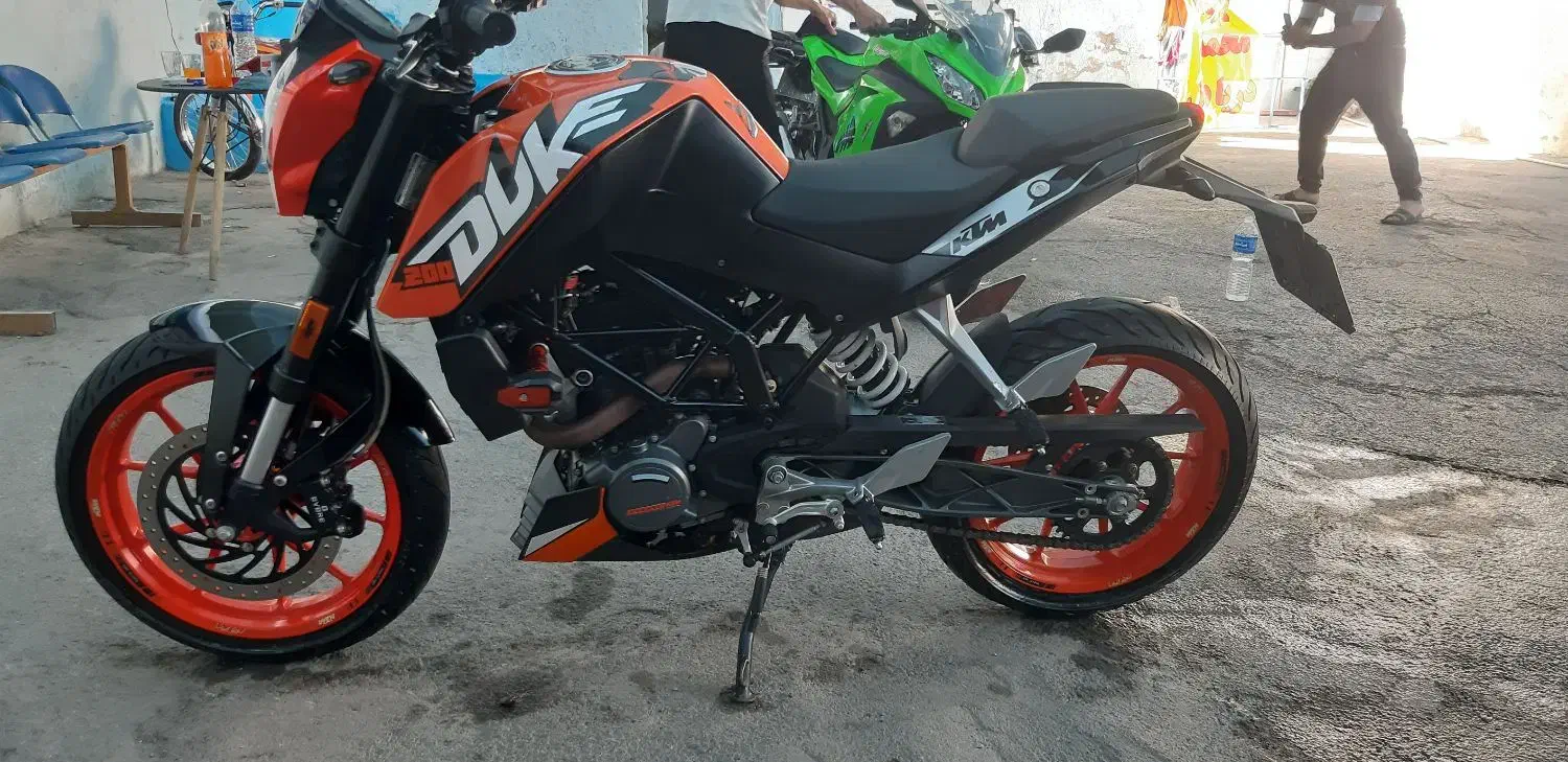 کی تی ام دوک ۲۰۰|موتورسیکلت|تهران, عباسی|دیوار