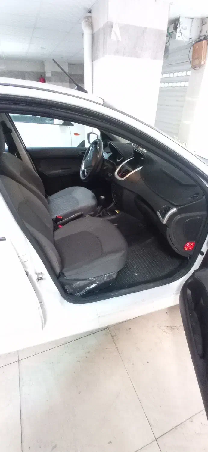 207مدل1402|خودرو سواری و وانت|تبریز, |دیوار