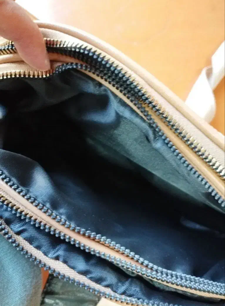 کیف۱۲۰ت|کیف، کفش، کمربند|مشهد, بالا خیابان|دیوار