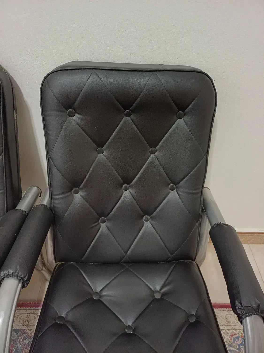 صندلی اداری یا انتظار 2 عدد چرم|مبلمان اداری|کرج, شهرک صدف|دیوار