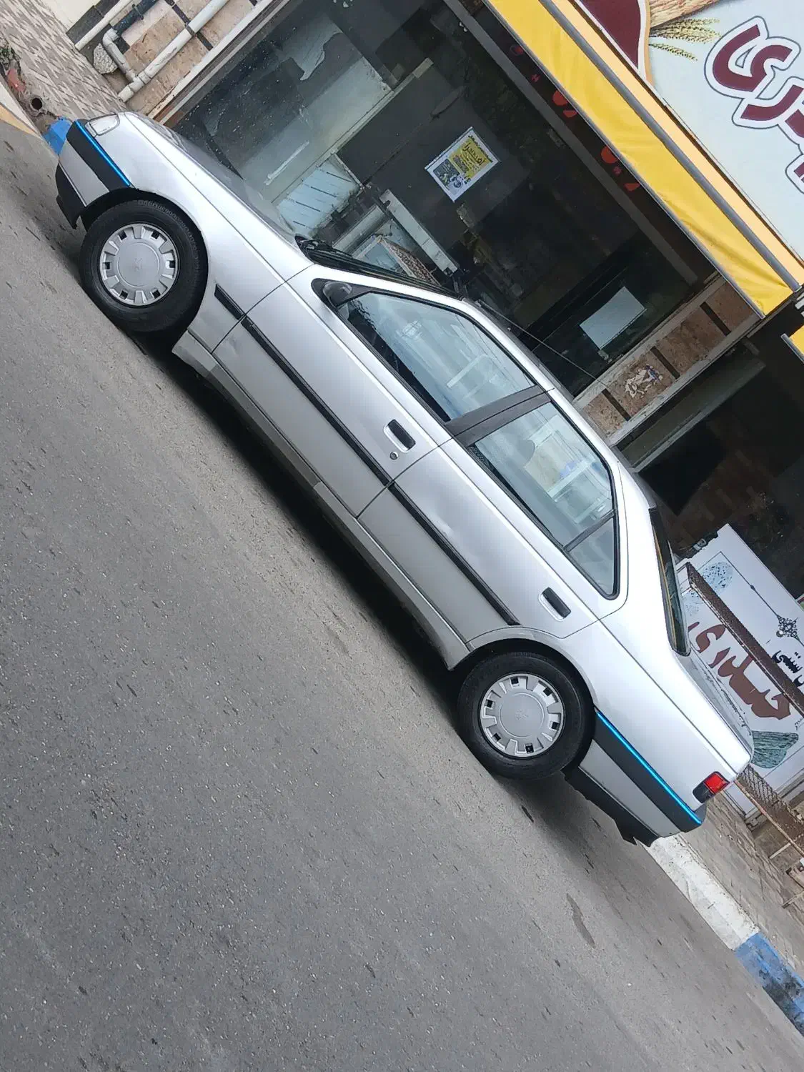 پژو۴۰۵ جی ال ایکس مدل ۸۴|خودرو سواری و وانت|صومعه‌سرا, |دیوار