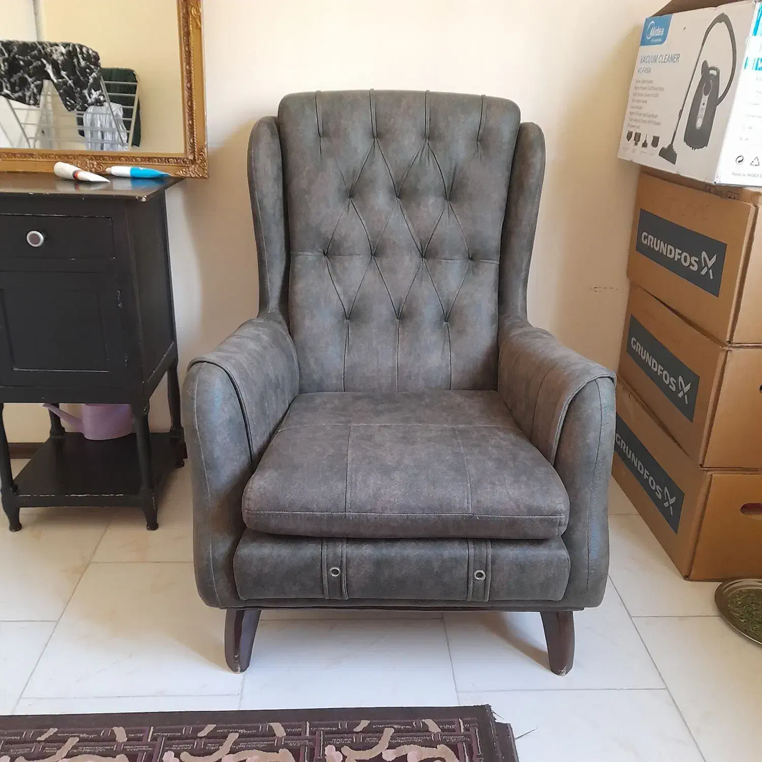 فروش یکدست مبل چستر ۹ نفره کارکرده|مبلمان خانگی و میز عسلی|پردیس, فاز ۱۱|دیوار