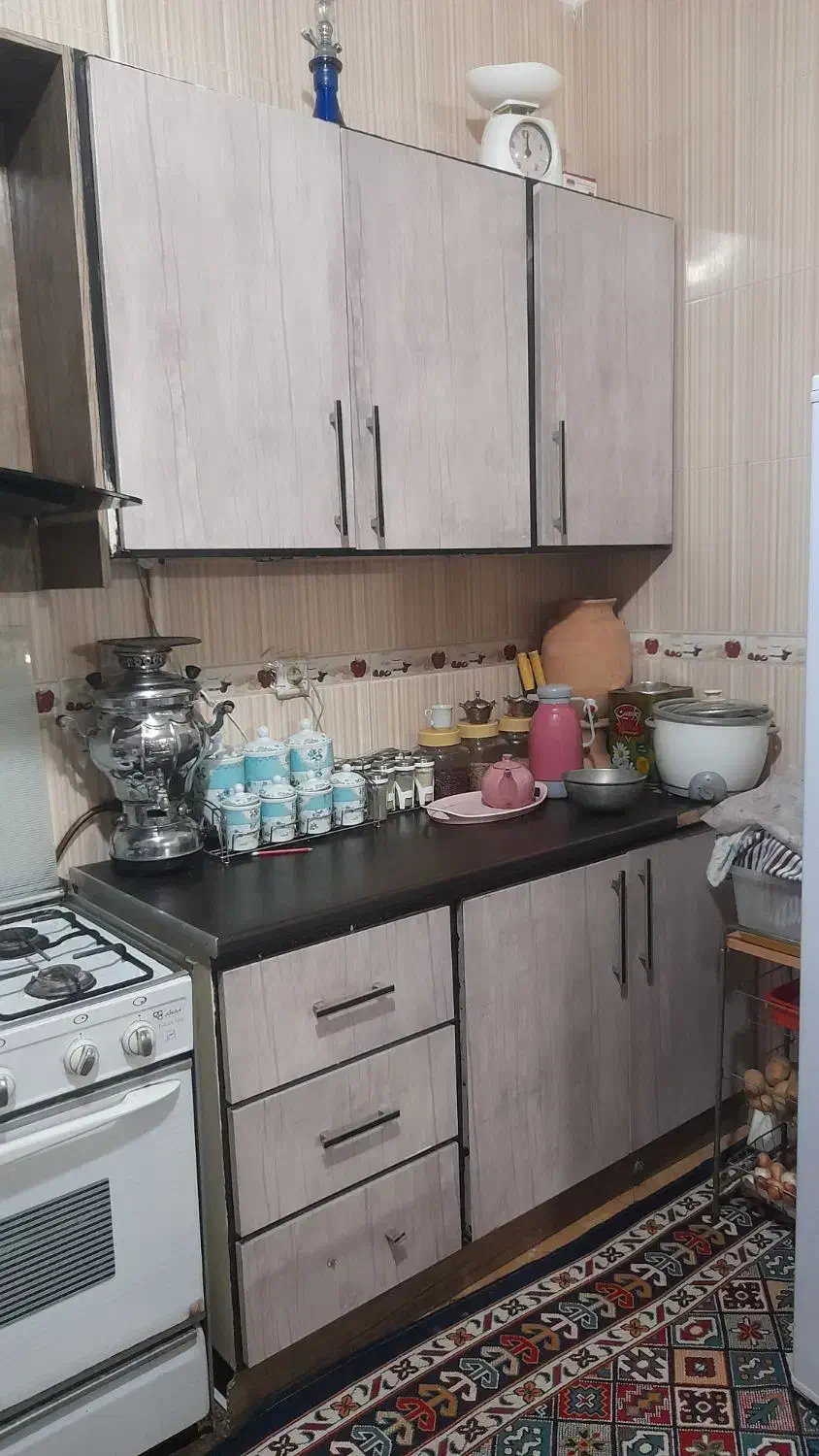 کابینت فلز  کامل آشپزخانه،  به همراه هود و سینک|آب‌چکان و نظم‌دهنده ظروف|بیرجند, |دیوار