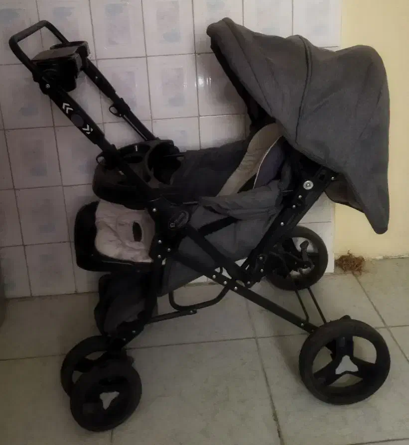 کالسکه بچه|کالسکه و لوازم جانبی|کرج, شهرک بنفشه|دیوار