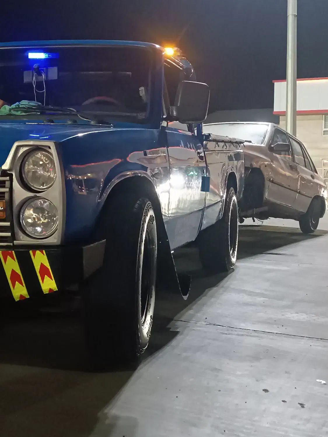 امداد خودرو مجازتعمیرات درمحل/ شبانه روزی|خدمات حمل و نقل|ساوه, |دیوار