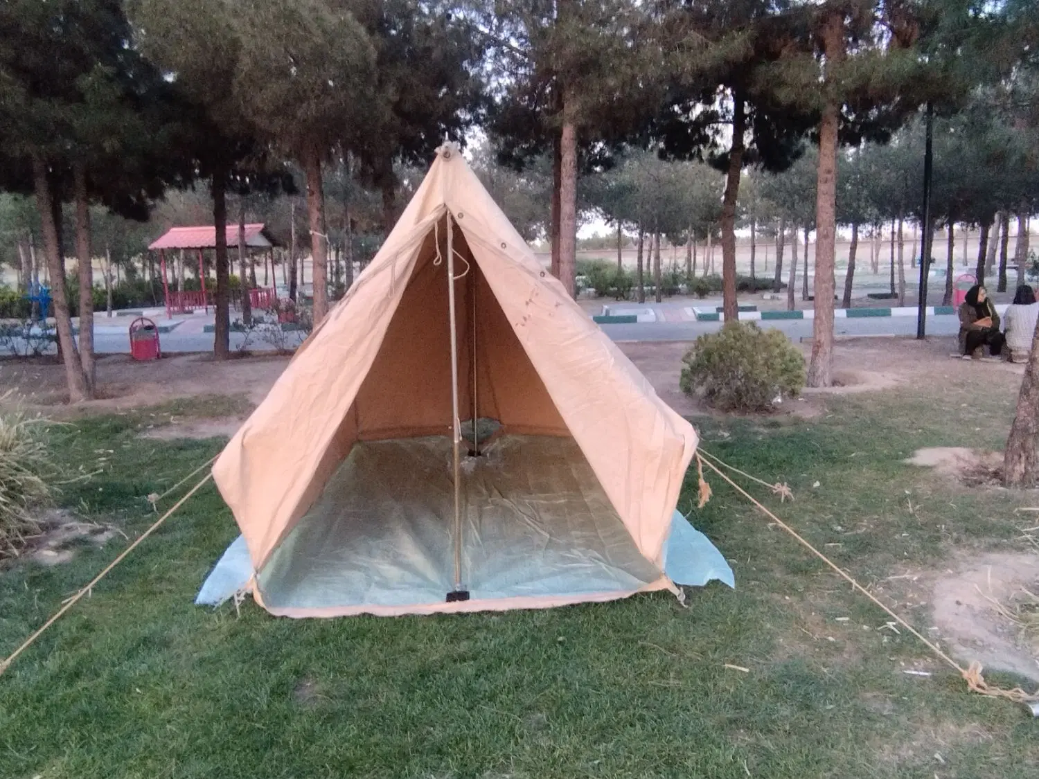 چادربرزنتی مسافرتی خیمه ای جنس خارجی زیر قیمت|کوهنوردی و کمپینگ|تهران, وردآورد|دیوار