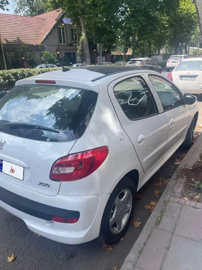 ۲۰۷ اتومات ۸۵ گانه بیرنگ کم کار|خودرو سواری و وانت|رشت, گلسار|دیوار