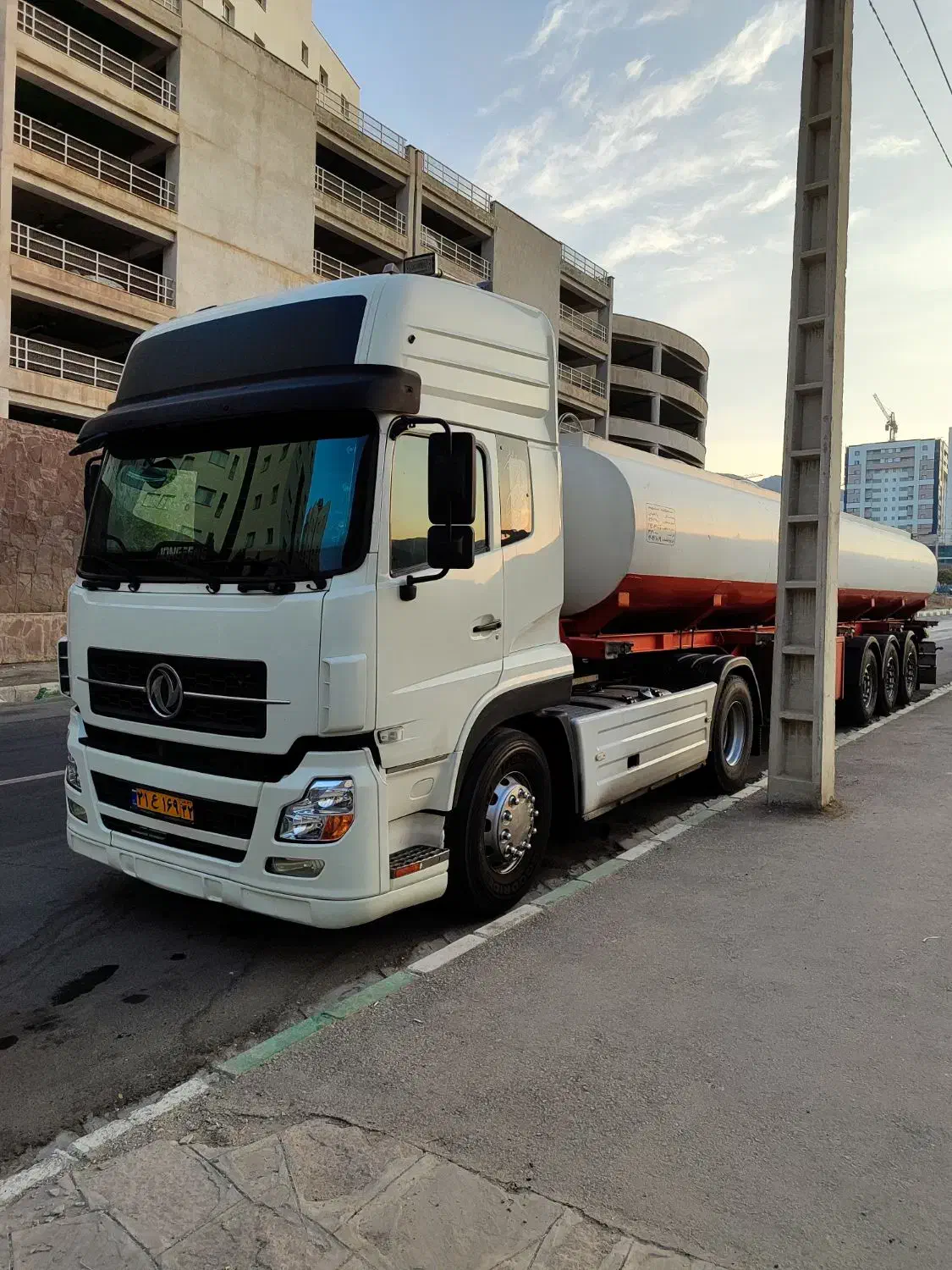 البرز تک با دفتر کار در شرکت نفت|خودرو سنگین|مشهد, زکریا|دیوار