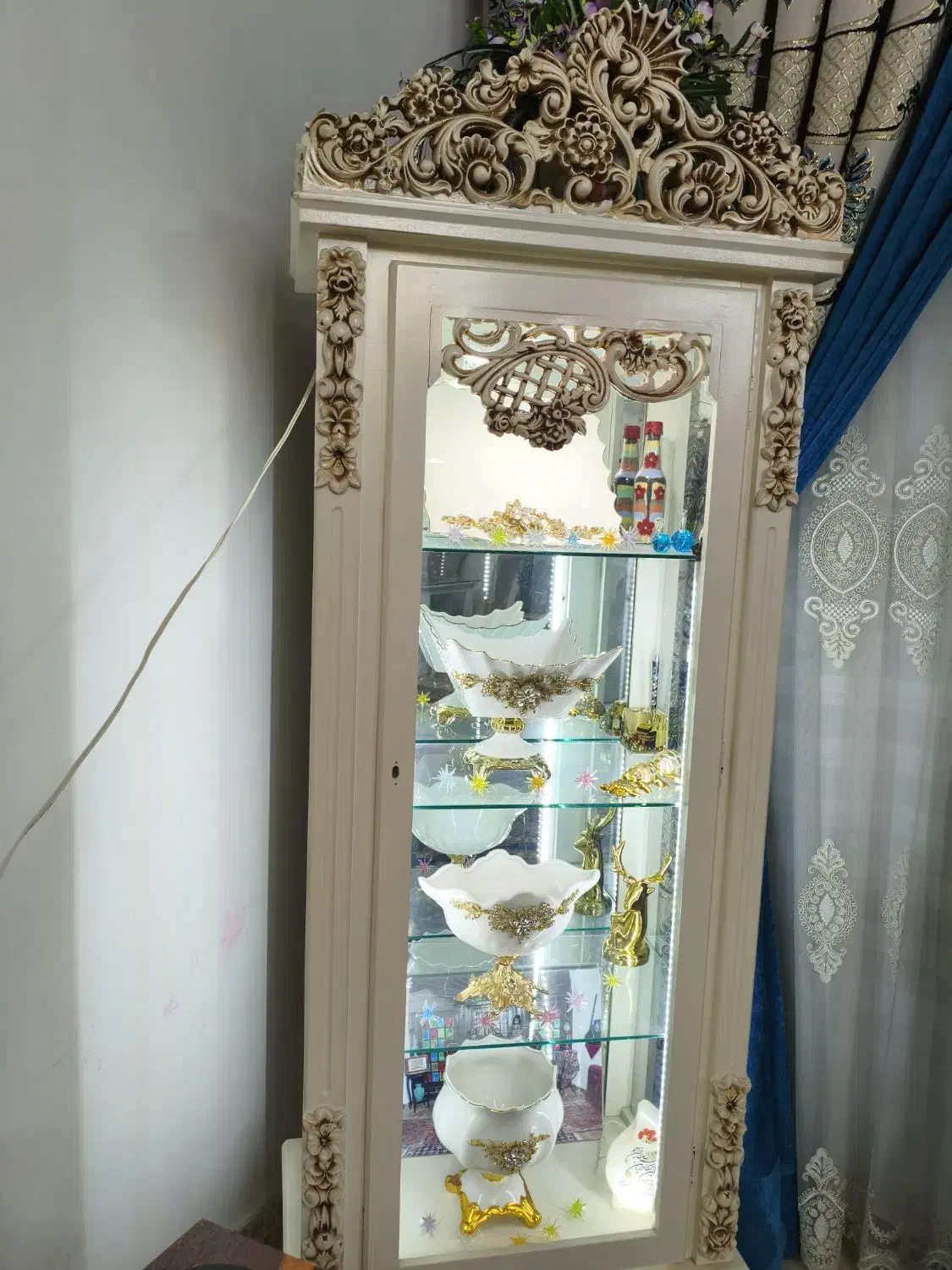 فروش لوازم خانگی درحد نو|بوفه، ویترین، کنسول|سیرجان, |دیوار