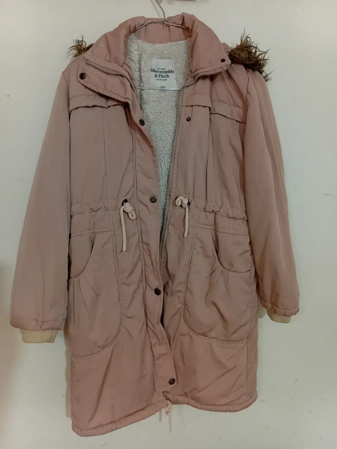 پالتو وکاپشن|لباس|اراک, |دیوار