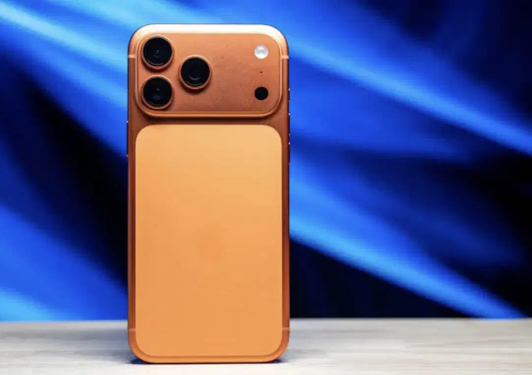 Iphone 17pro max orange بدونه کد|موبایل|اصفهان, باغ زرشک|دیوار