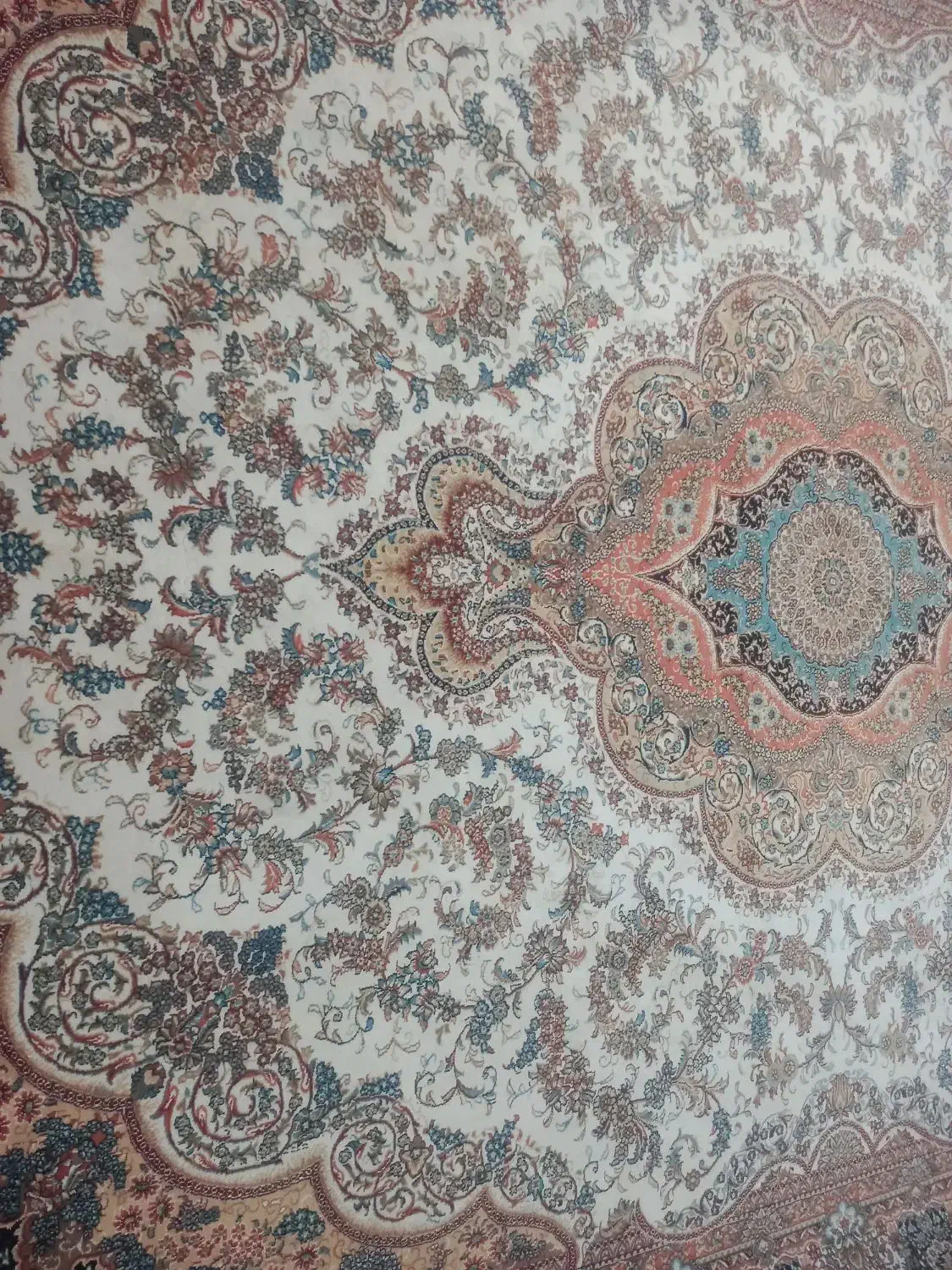 فرش ۱۲ متری سالم|فرش|قشم, |دیوار
