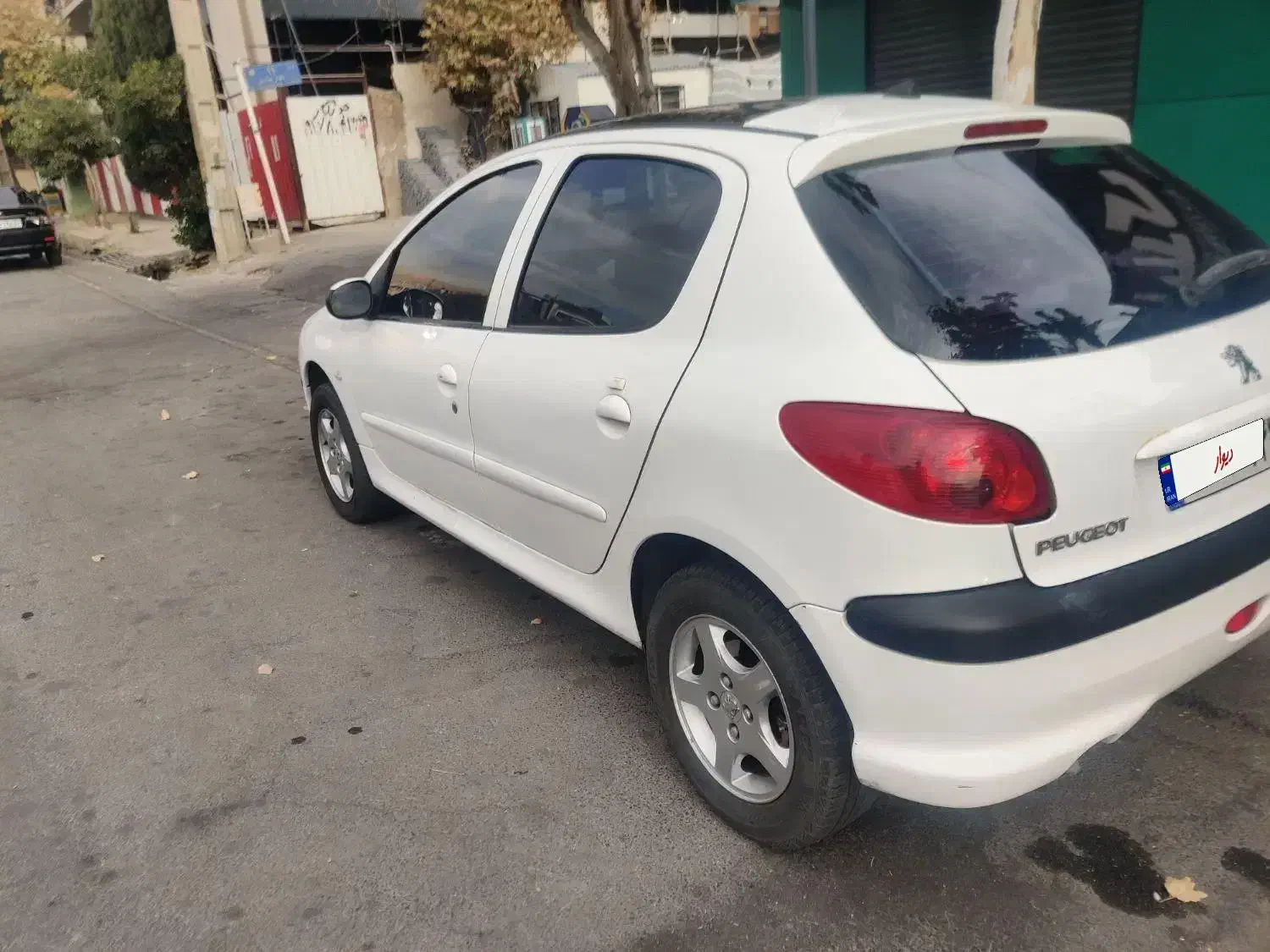 پژو ۲۰۶ تیپ ۳ سقف پانوراما|خودرو سواری و وانت|شیراز, فرگاز|دیوار