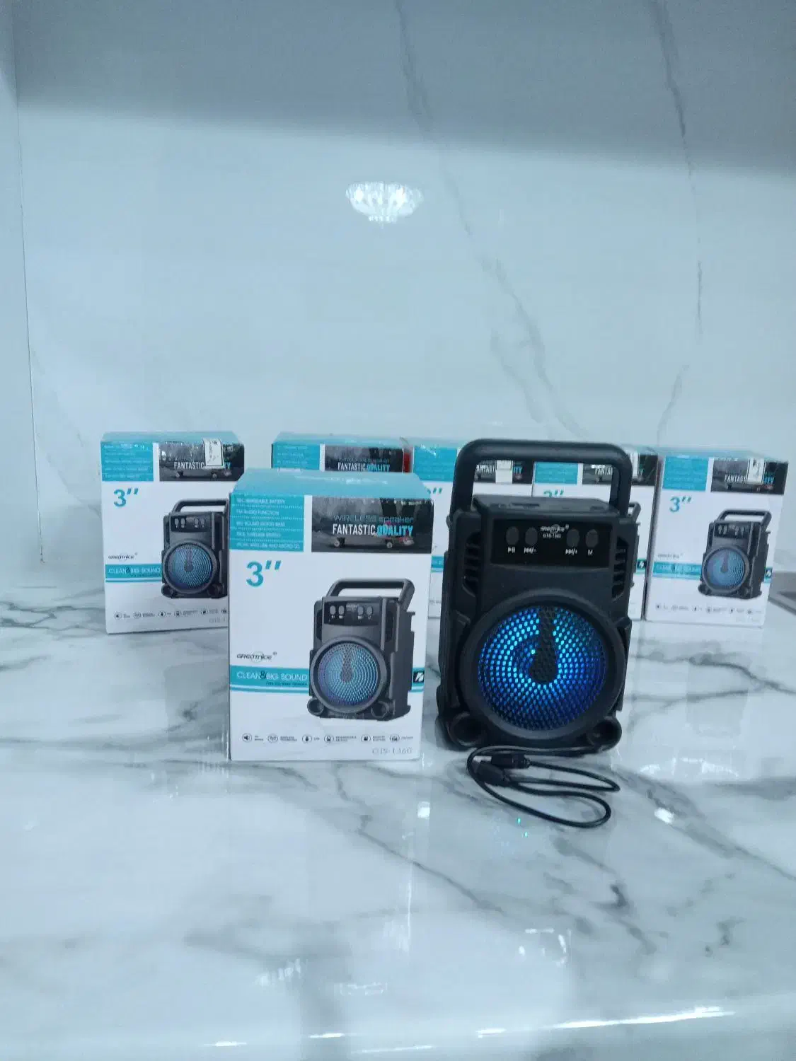 اسپیکر بلوتوثی فلش خور رقص نور دار نو آکبند|پخشکننده همراه|ایلام, |دیوار