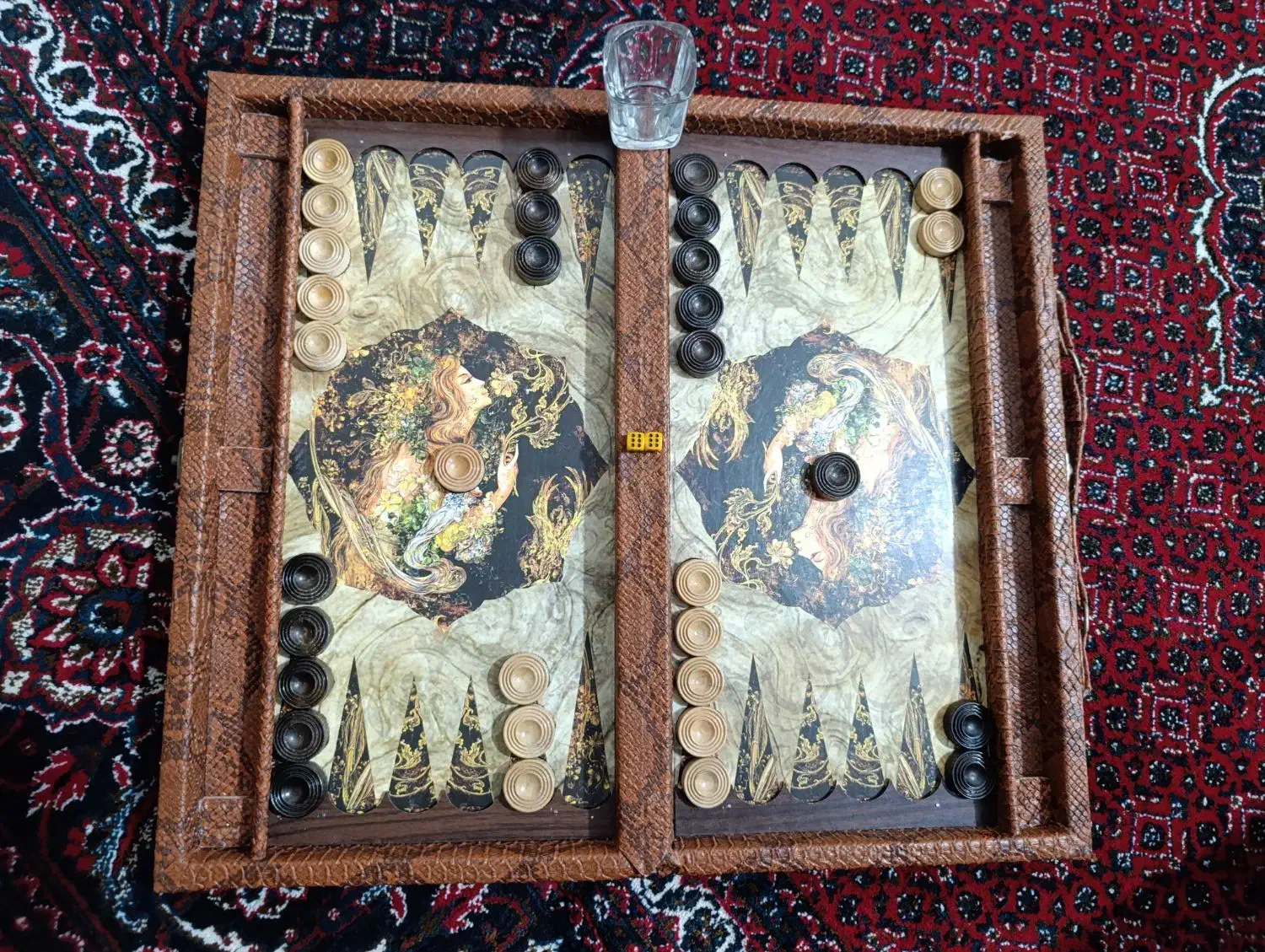 تخته نرد سالم با پاسور اشانتیون|اسباب‌‌بازی|میاندوآب, |دیوار