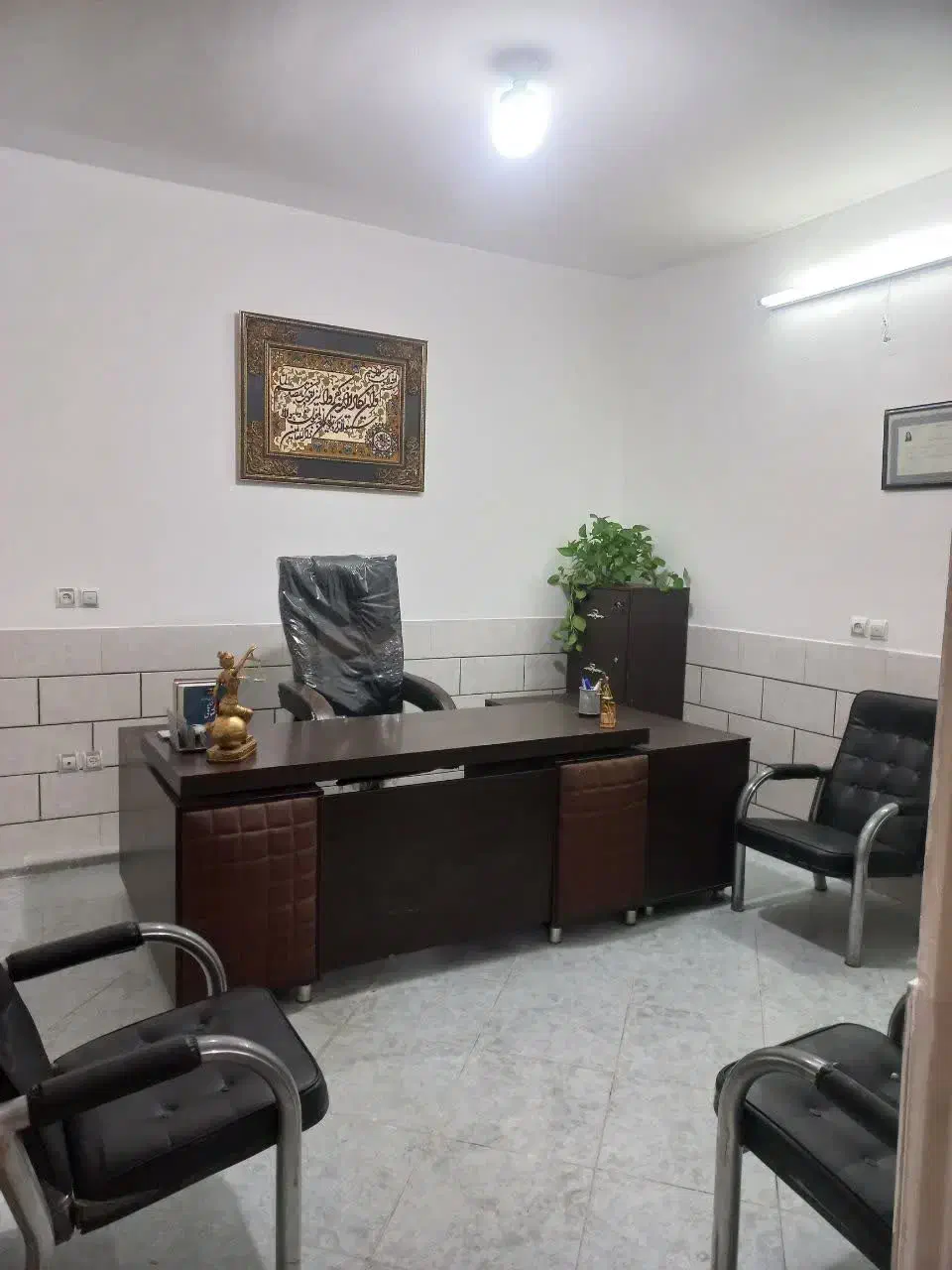 محل کار|میز تحریر و کامپیوتر|فولادشهر, فولادشهر|دیوار