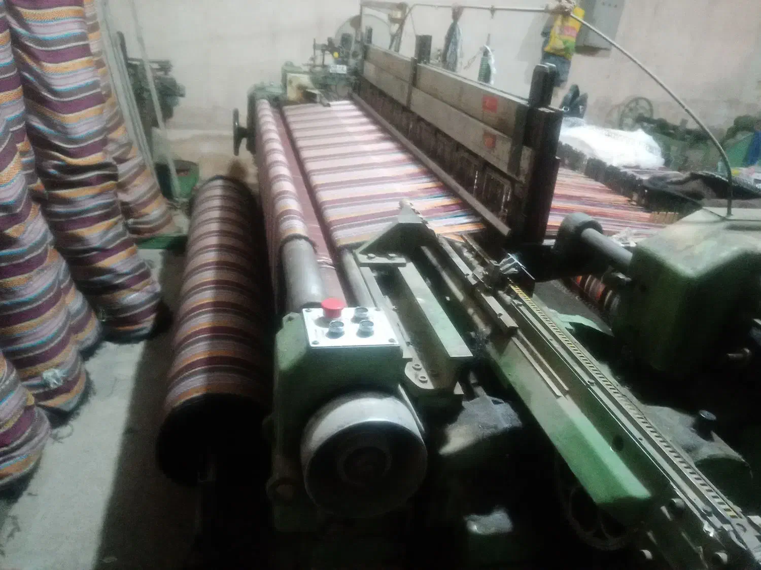 فروش نقدی|چرخ خیاطی و ریسندگی|اصفهان, سنجوانمره|دیوار