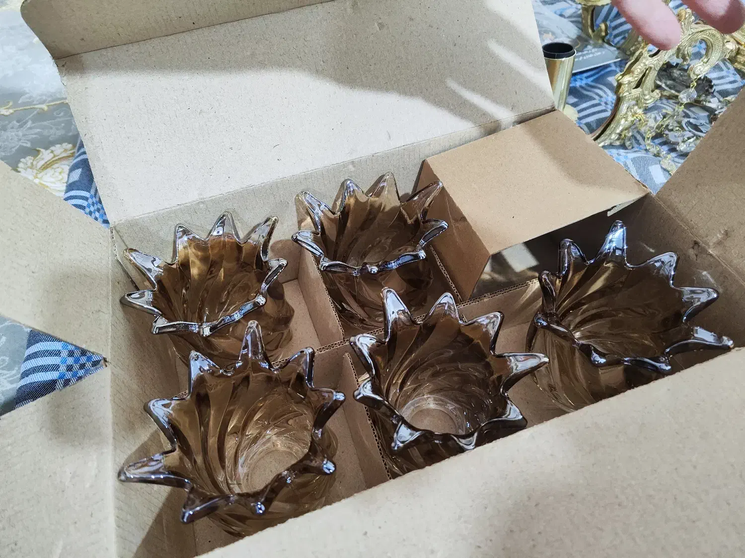 لاله لوستر|لوستر و چراغ آویز|دماوند, دماوند|دیوار