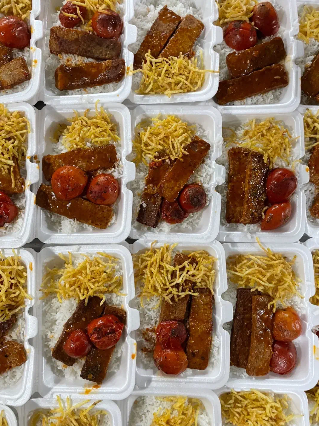 تهیه و پخش و تامیین کننده بساط غذا|خدمات پذیرایی، مراسم|تهران, فدک|دیوار