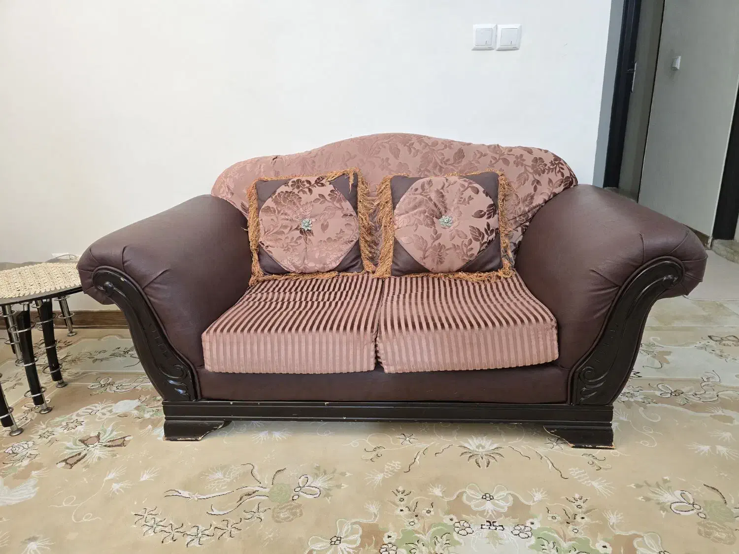 مبل ۸ نفره چرم و پارچه|مبلمان خانگی و میز عسلی|پردیس, فاز ۳|دیوار