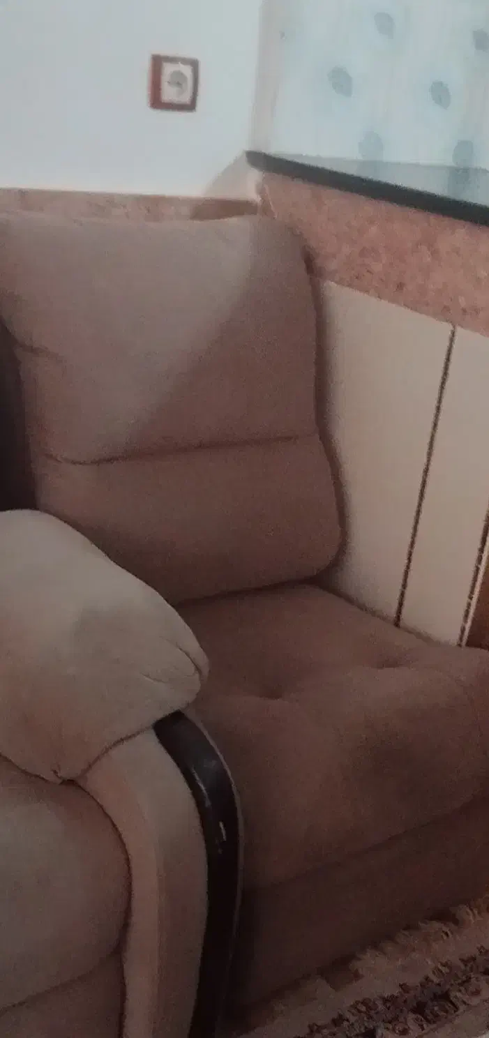 یک دست مبلی راحتی|مبلمان خانگی و میز عسلی|بوکان, |دیوار