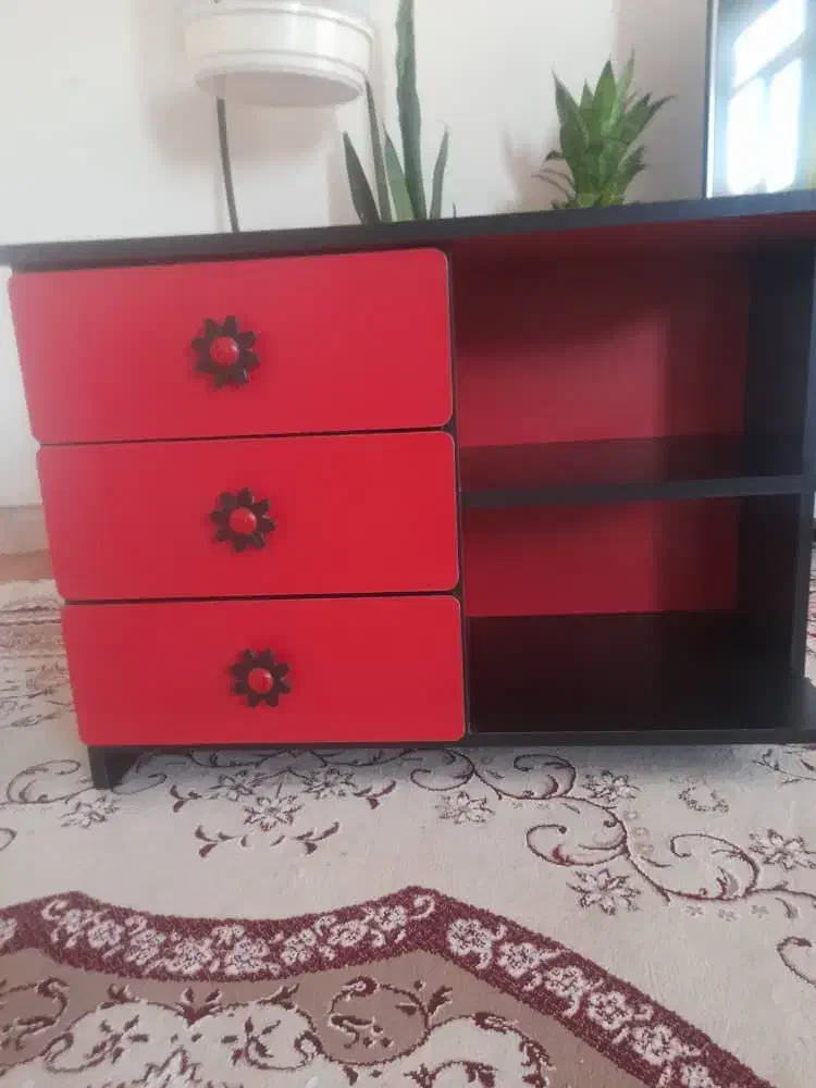 تخت|تخت و صندلی بچه|تبریز, |دیوار