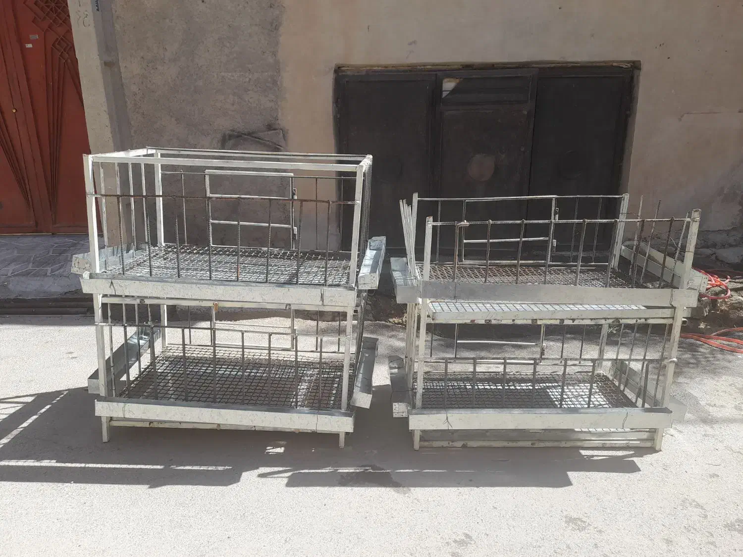 وسایل فروشی هستند|آب‌چکان و نظم‌دهنده ظروف|ایوان, |دیوار