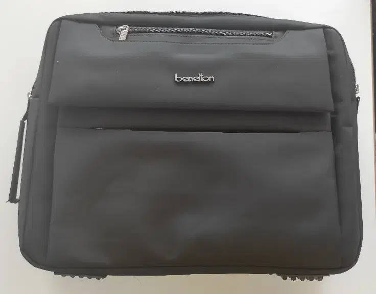 کیف سه کاره اصل بنتون|کیف، کفش، کمربند|اردبیل, |دیوار