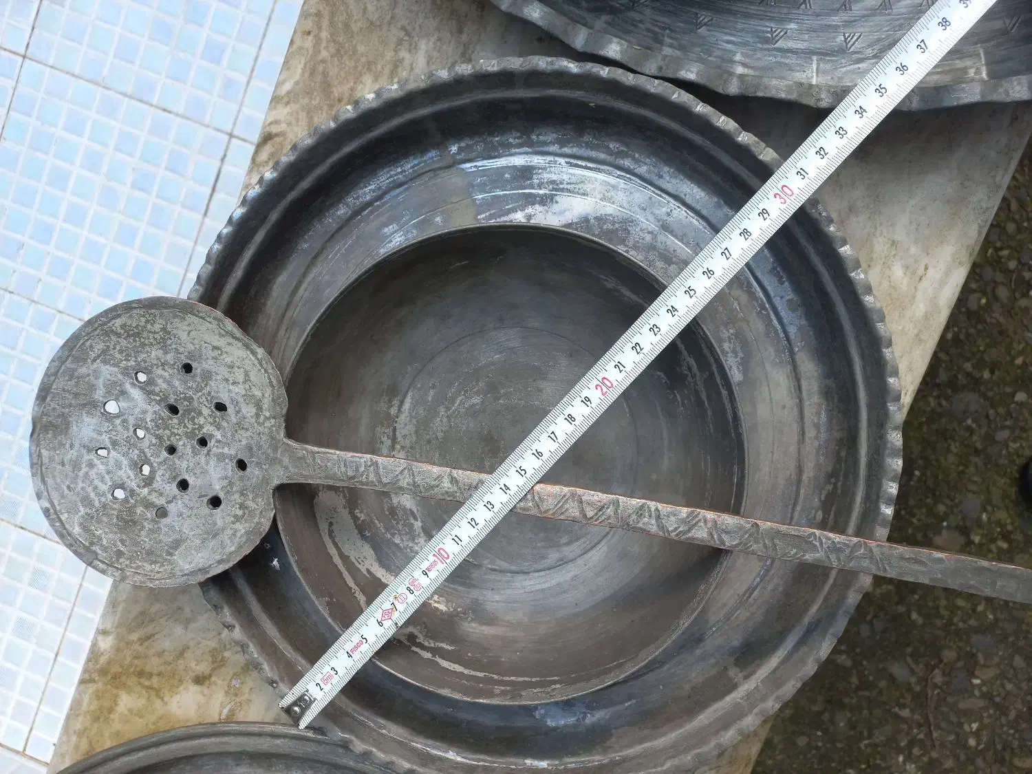 ظروف مسی قدیمی|کلکسیون اشیاء عتیقه|لاهیجان, شهرک سلمان فارسی|دیوار