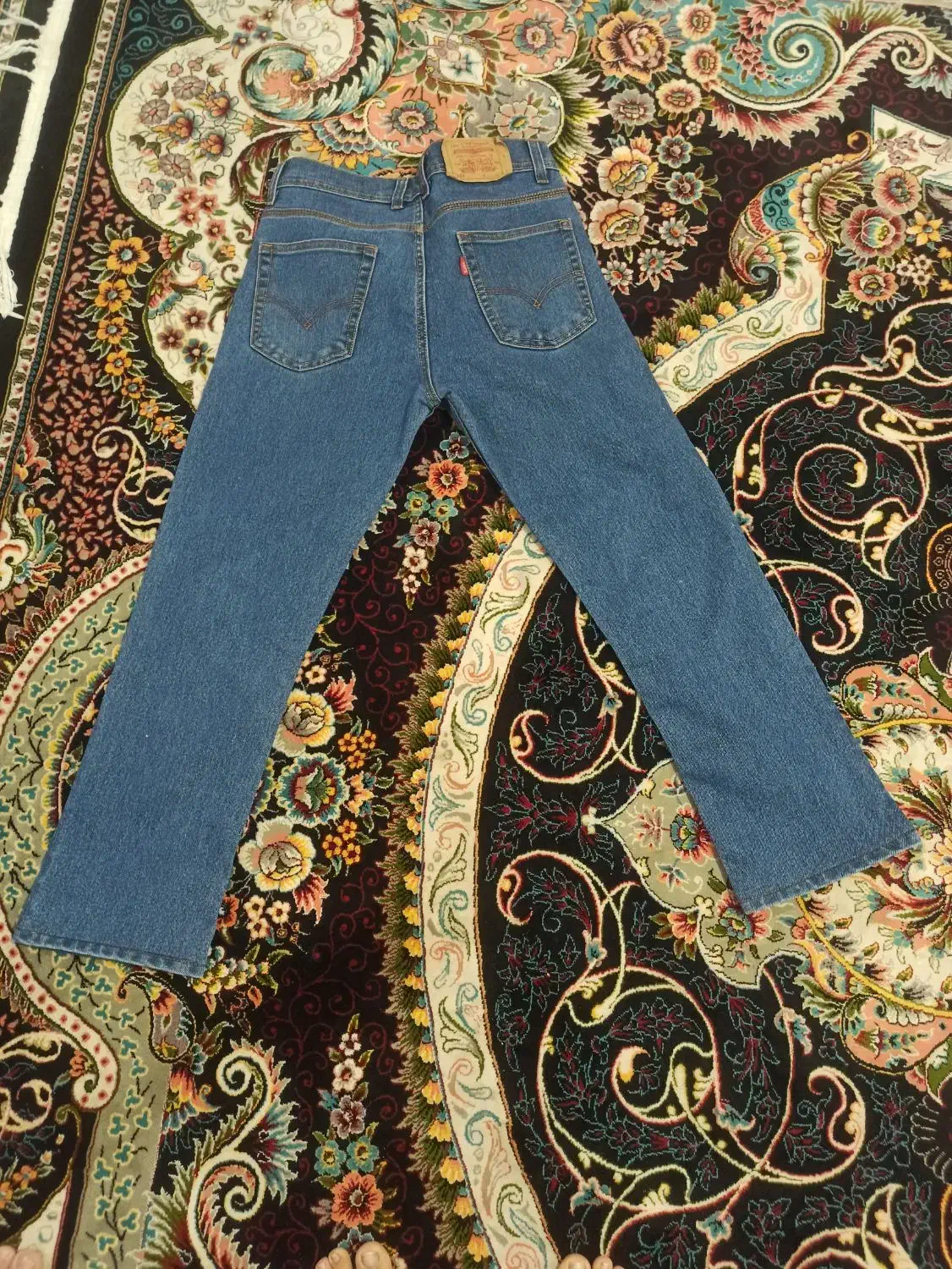 شلوار لی|لباس|سبزوار, غرب نیروگاه|دیوار