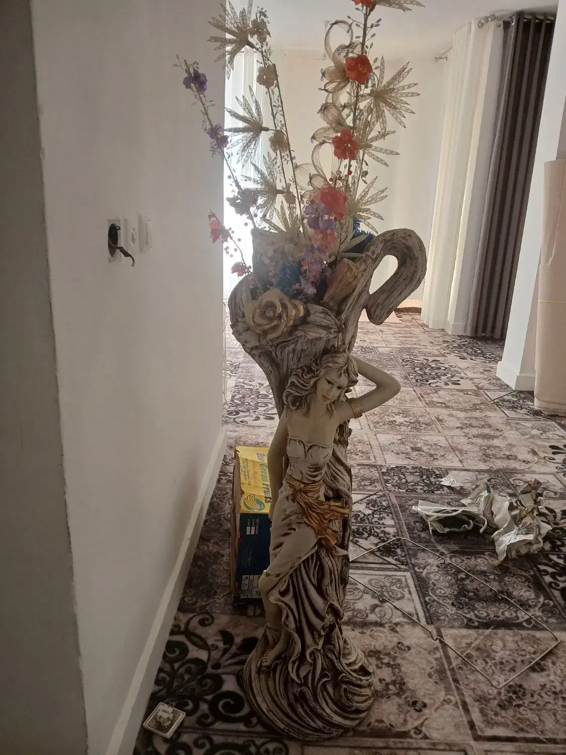 تخت خواب دونفره...گلدان|تخت و سرویس خواب|قروه, |دیوار