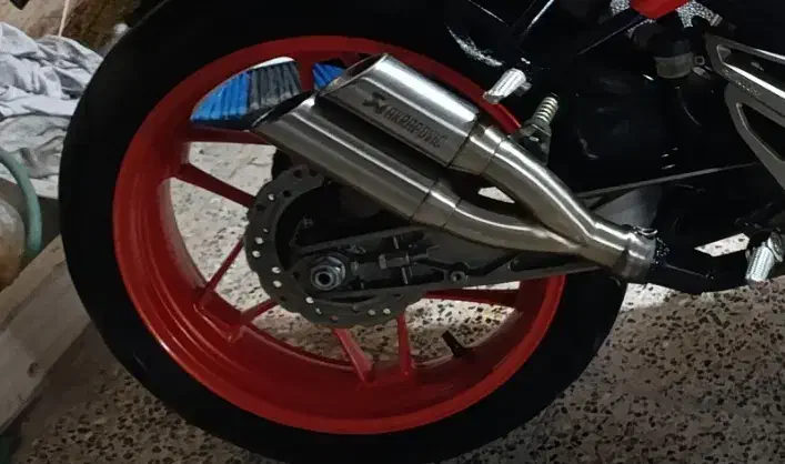 اگزوز اکروپاویچ حرفه ای|قطعات یدکی و لوازم جانبی|برخوار, |دیوار