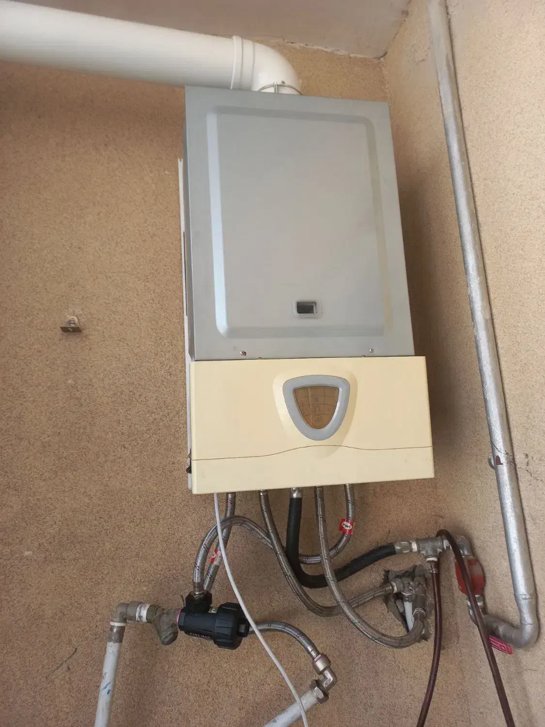 تعمیرات تخصصی انواع پکیج|خدمات پیشه و مهارت|گلبهار, شهر جدید گلبهار|دیوار