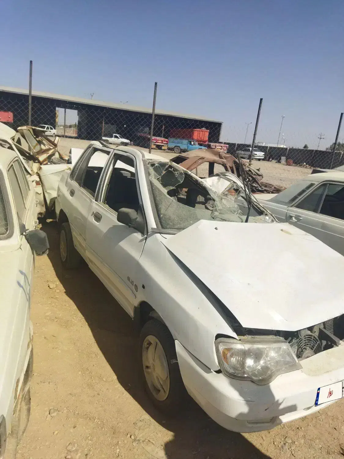 ۱۳۲ دوگانه کارخونه تصادفی|خودرو سواری و وانت|بیرجند, |دیوار