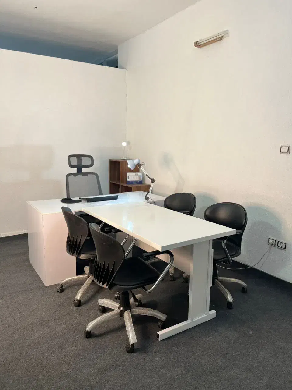 اجاره روزانه کلاس درس و فضای کار اشتراکی|اجارهٔ کوتاهمدت دفتر کار و فضای آموزشی|اصفهان, وحید|دیوار