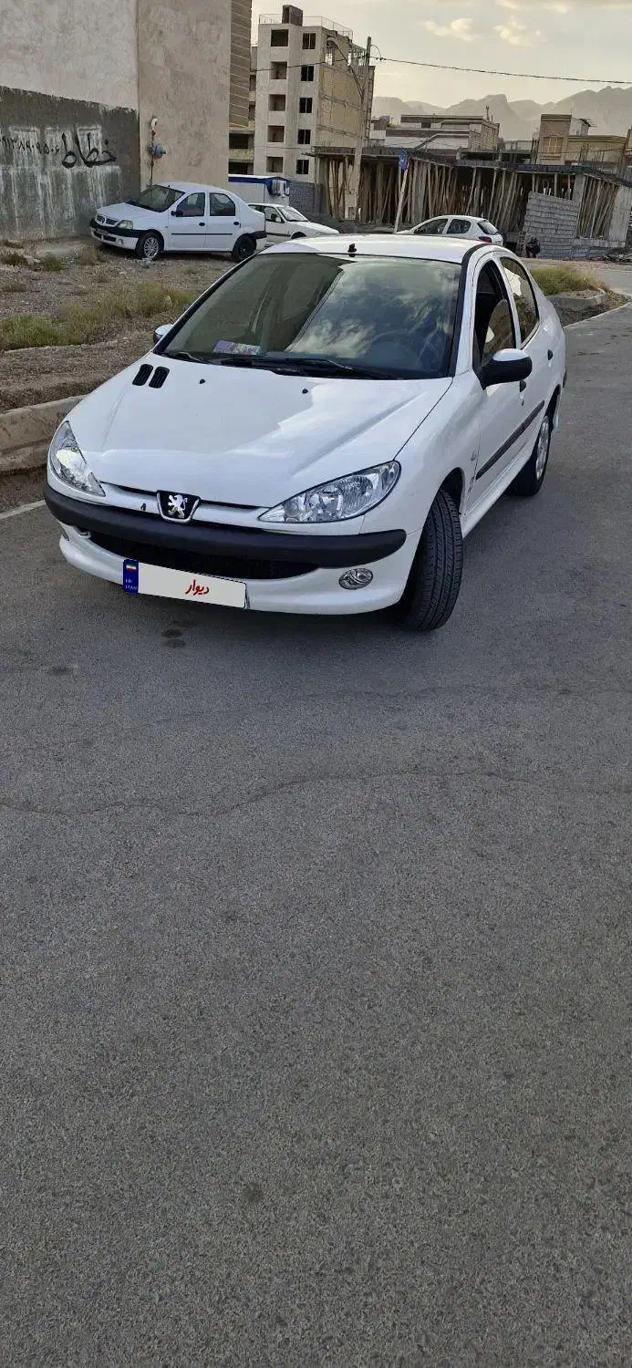 ۲۰۶v8 صندوقدار|خودرو سواری و وانت|خمینی‌شهر, |دیوار