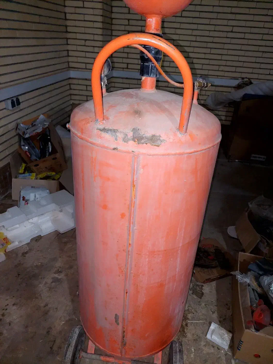 کفپاش ۲۰۰لیتری|ابزارآلات|میناب, |دیوار