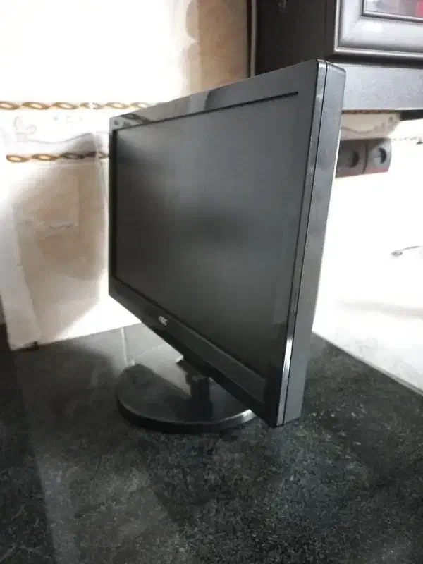 مانیتور AOC 1619sw   15.6|قطعات و لوازم جانبی رایانه|گنبد کاووس, |دیوار