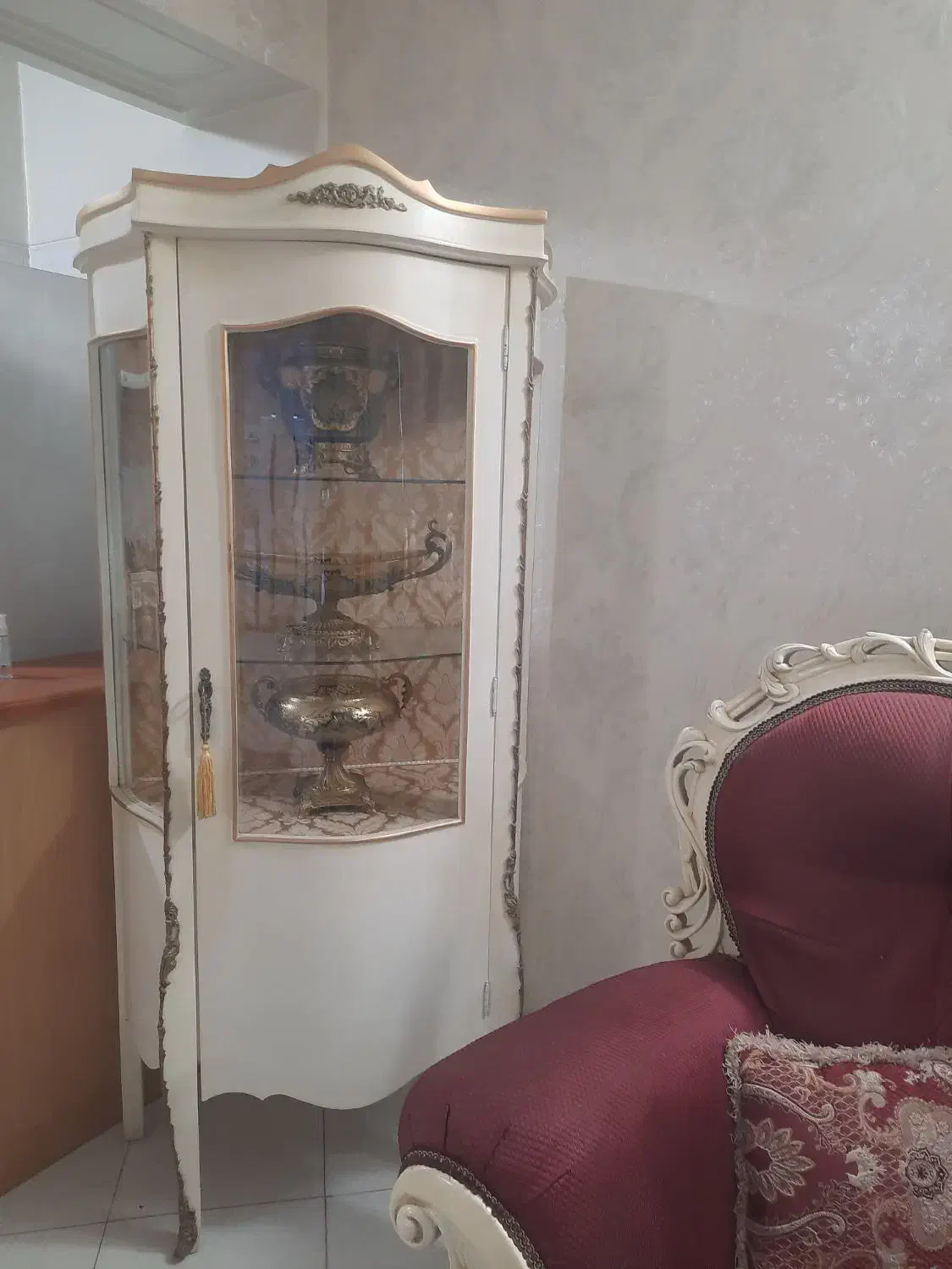 بوفه چوب راش، برنز کاری|بوفه، ویترین، کنسول|تهران, بهداشت|دیوار