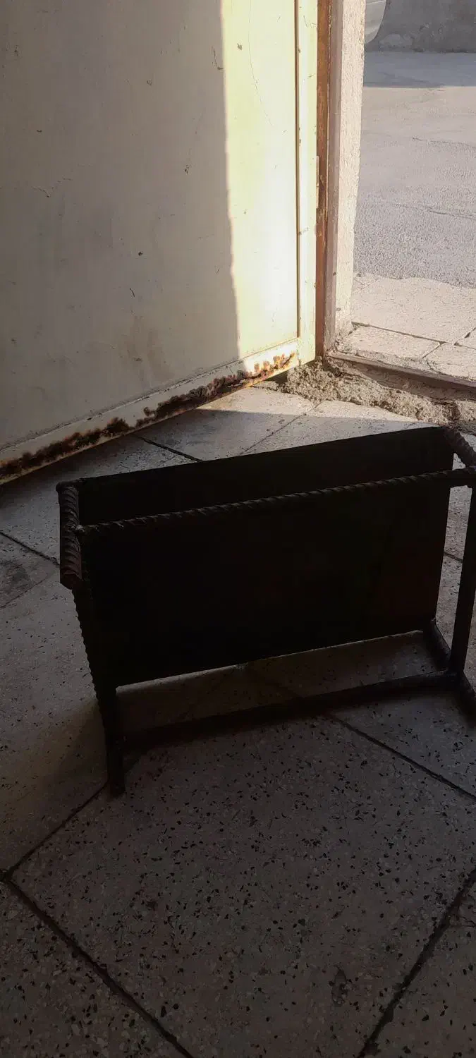 چهار پایه نشستن|صندلی و نیمکت|اندیمشک, |دیوار