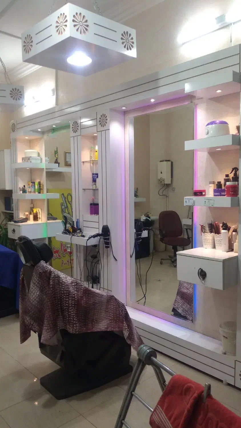 واگذاری آرایشگاه|آرایشگاه و سالن‌های زیبایی|کاشمر, |دیوار