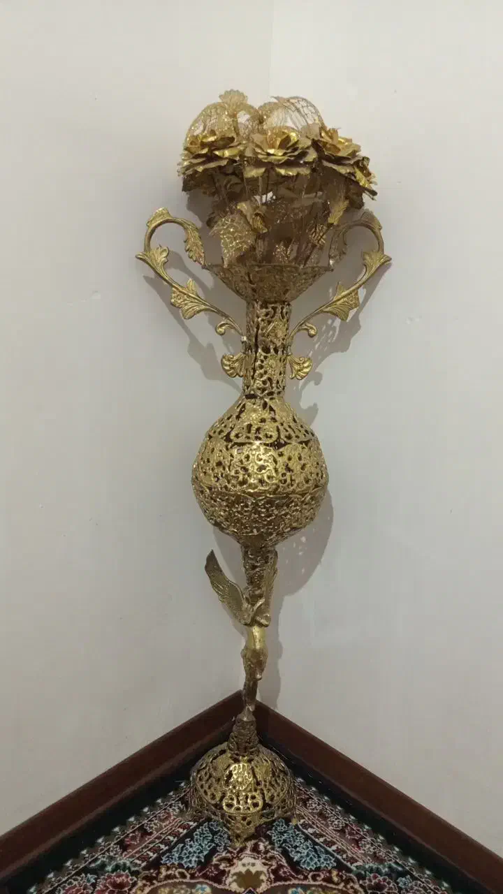 گلدان برنز سفارشی ساخت|کلکسیون اشیاء عتیقه|کهریزک, |دیوار