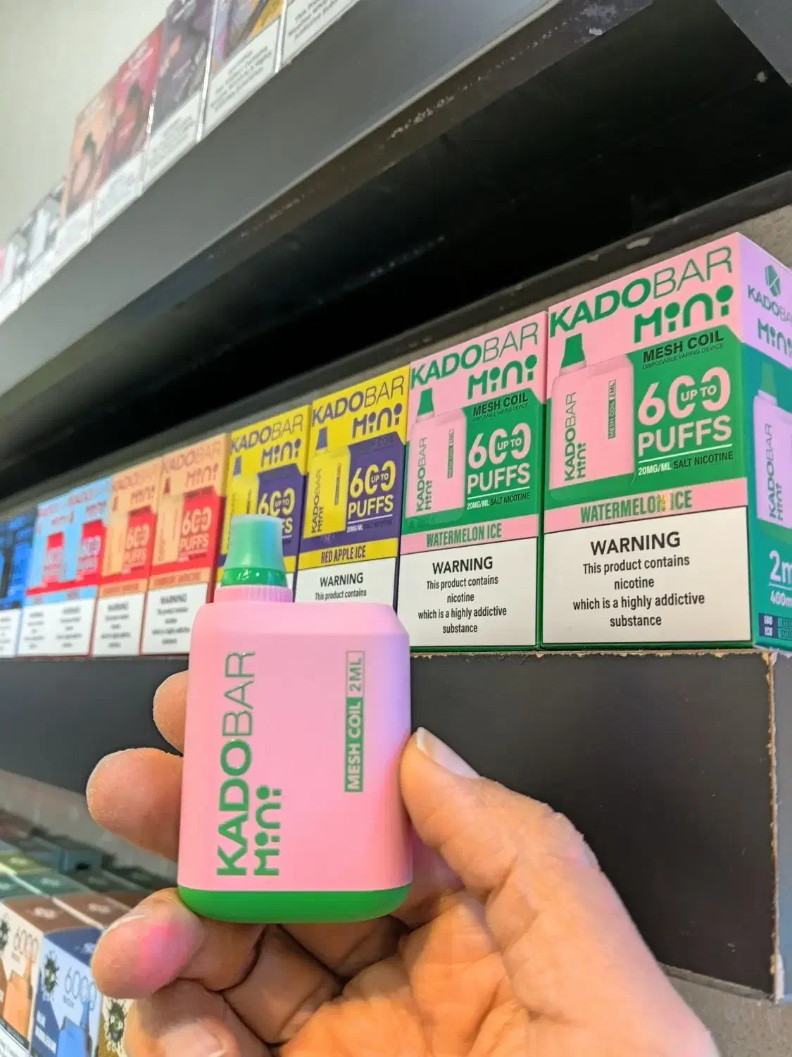 یکبار مصرف ۶۰۰ پاف کادوبار خوش طعم و باکیفیت|زیورآلات و اکسسوری|اهواز, پادادشهر|دیوار