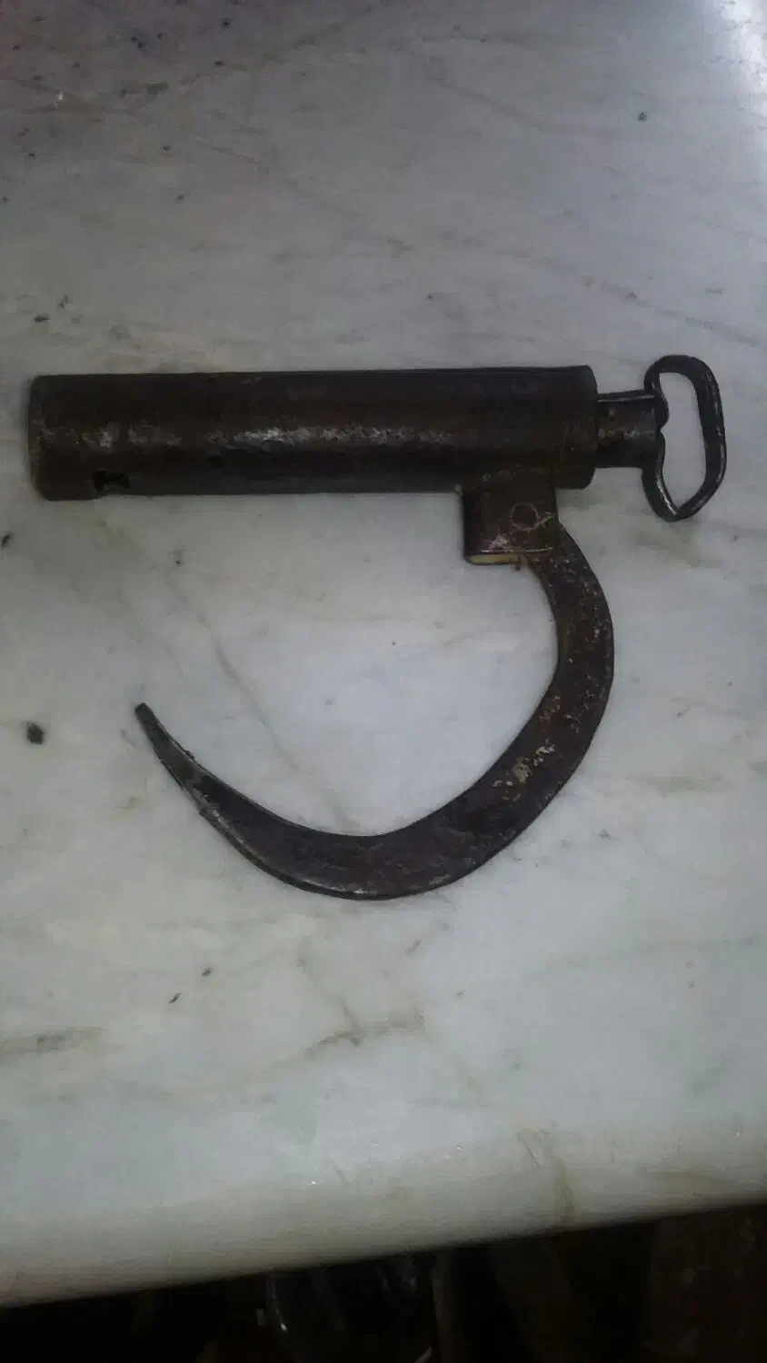 قفل کلید عتیقه|کلکسیون اشیاء عتیقه|زنجان, |دیوار