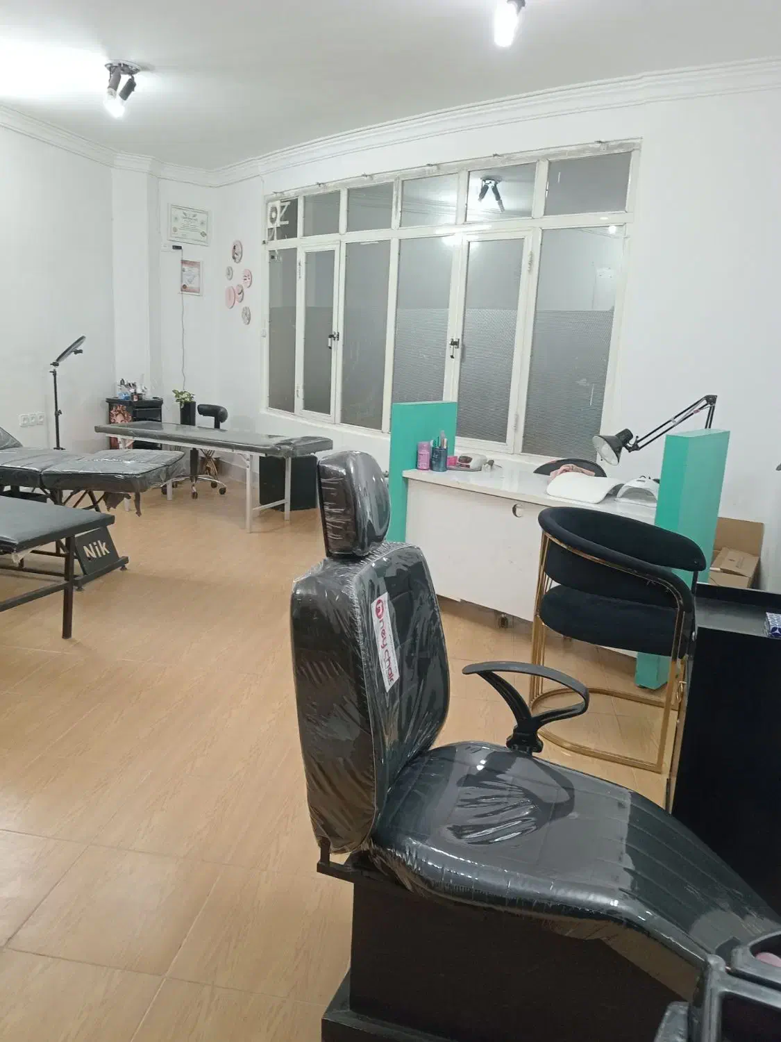 اجاره لاین در سالن زیبایی در بهترین مکان|خدمات آرایشگری و زیبایی|نیشابور, دارایی|دیوار