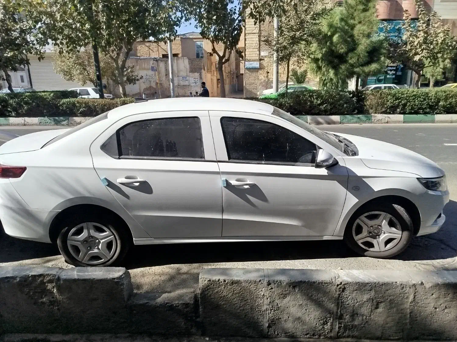 تارا دنده v1 وی ۱ سفید|خودرو سواری و وانت|قم, حاج زینل|دیوار