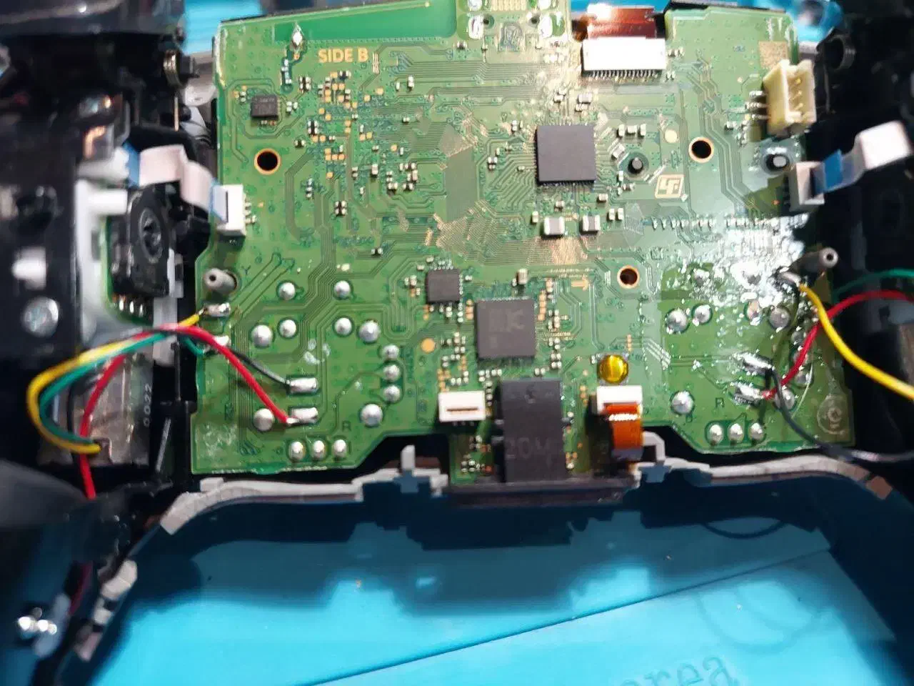 تعمیرات دسته ps4 ps5 در محل حتی یک دسته|کنسول، بازی ویدئویی و آنلاین|مشهد, طلاب|دیوار