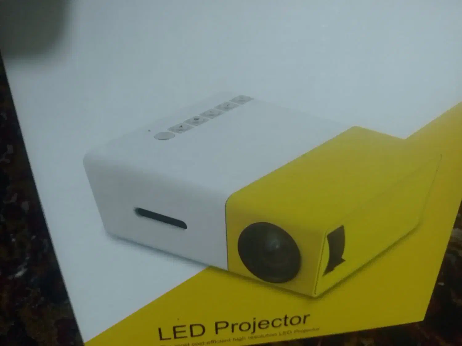 ویدئو پروژکتور ونبو|تلویزیون و پروژکتور|کرج, حیدرآباد|دیوار