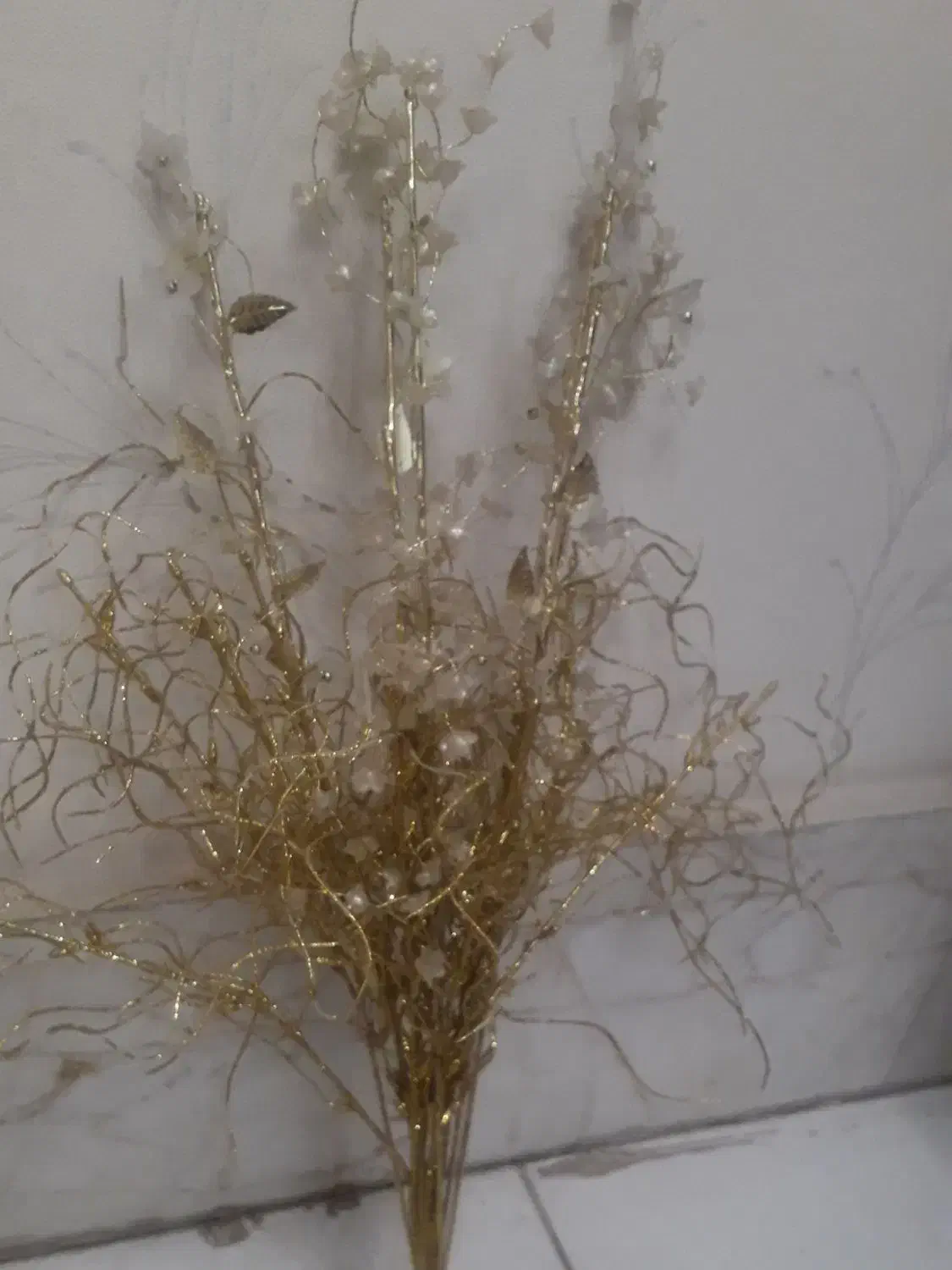 گل طلایی|گل مصنوعی|سلفچگان, |دیوار