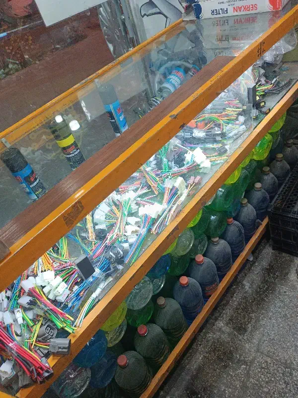 ویترین شیشه ای ...|فروشگاه و مغازه|مشهد, مشکینی (شهرک غرب)|دیوار